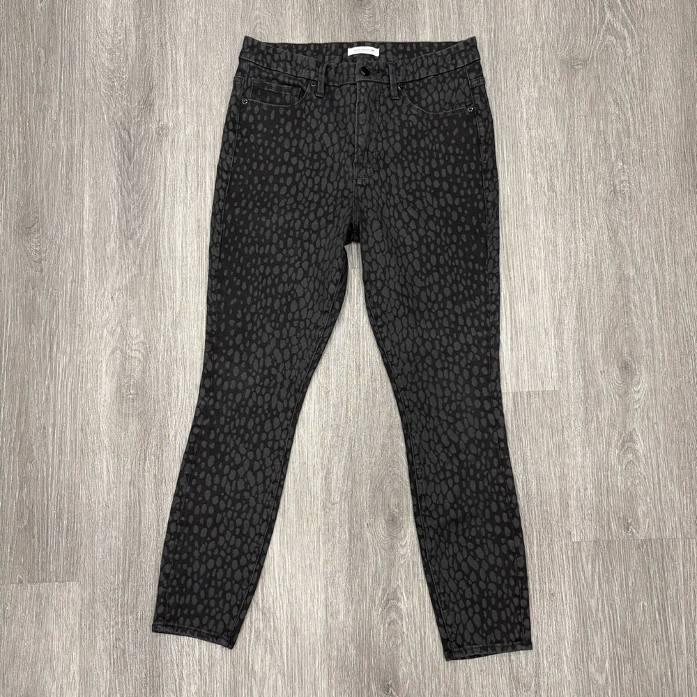Good American Good Legs Charcoal Leopard Print Crop Jeans